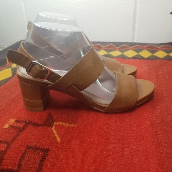 AGL camel brown leather open toe heeled slingback sandals - Picture 5 of 9
